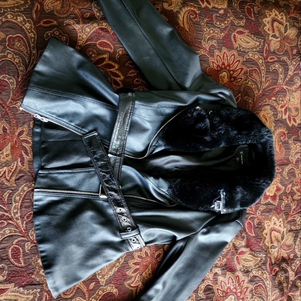 Inc belted jacket. New without tags - Picture 3 of 7